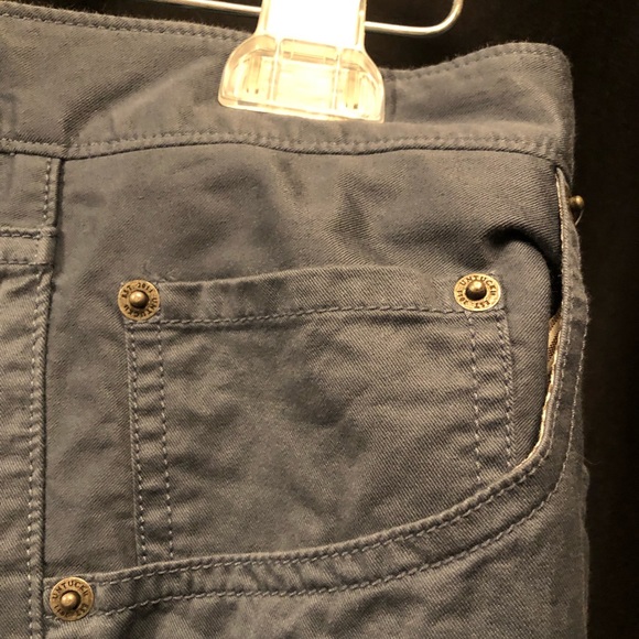 UNTUCKit 5-Pocket Blue Pant - Picture 3 of 10